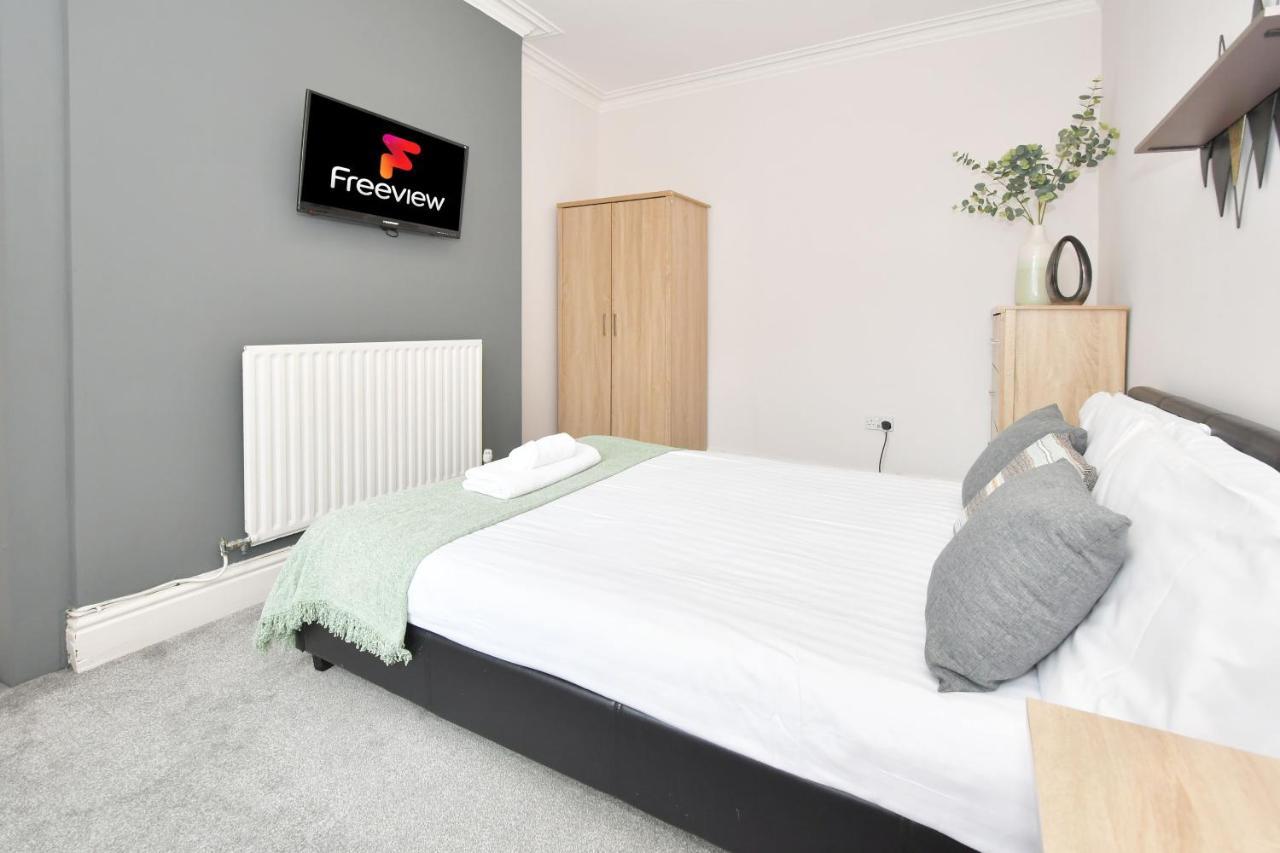 Wistaston House By Yourstays 5 Double Bedrooms And 2 Bathrooms, Great For Groups! Book Now! Crewe Exterior foto