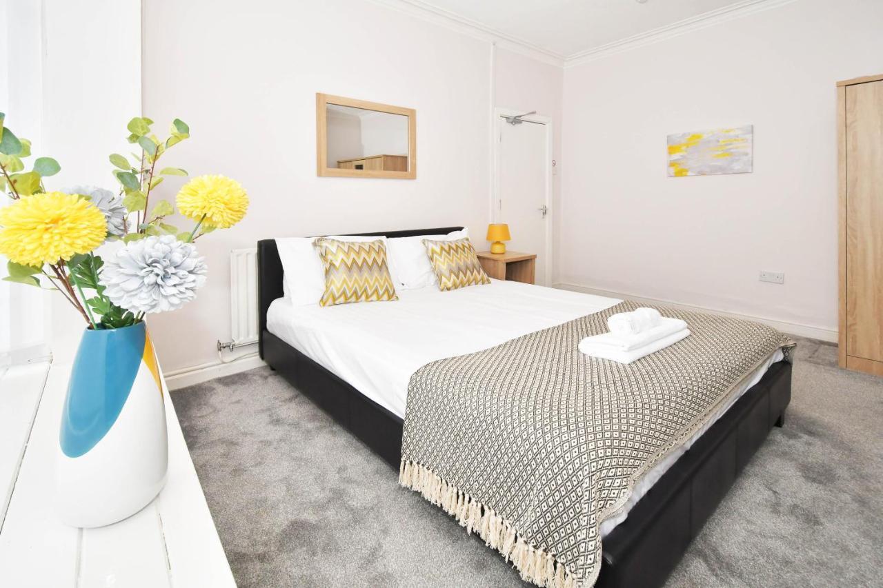 Wistaston House By Yourstays 5 Double Bedrooms And 2 Bathrooms, Great For Groups! Book Now! Crewe Exterior foto