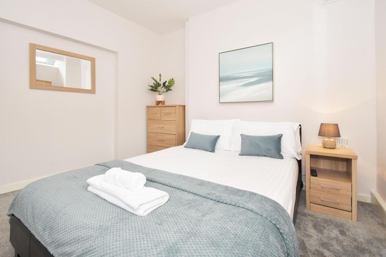 Wistaston House By Yourstays 5 Double Bedrooms And 2 Bathrooms, Great For Groups! Book Now! Crewe Exterior foto