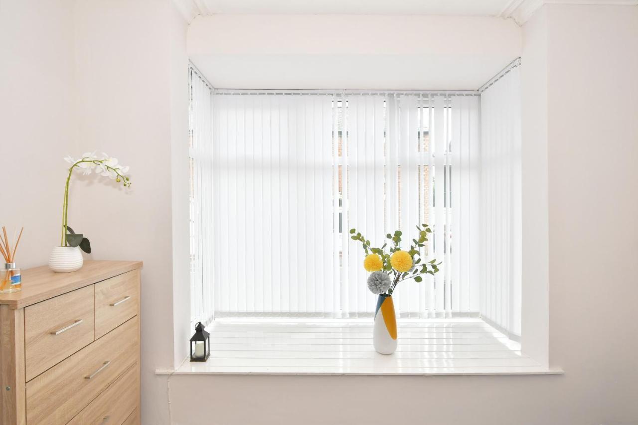 Wistaston House By Yourstays 5 Double Bedrooms And 2 Bathrooms, Great For Groups! Book Now! Crewe Exterior foto