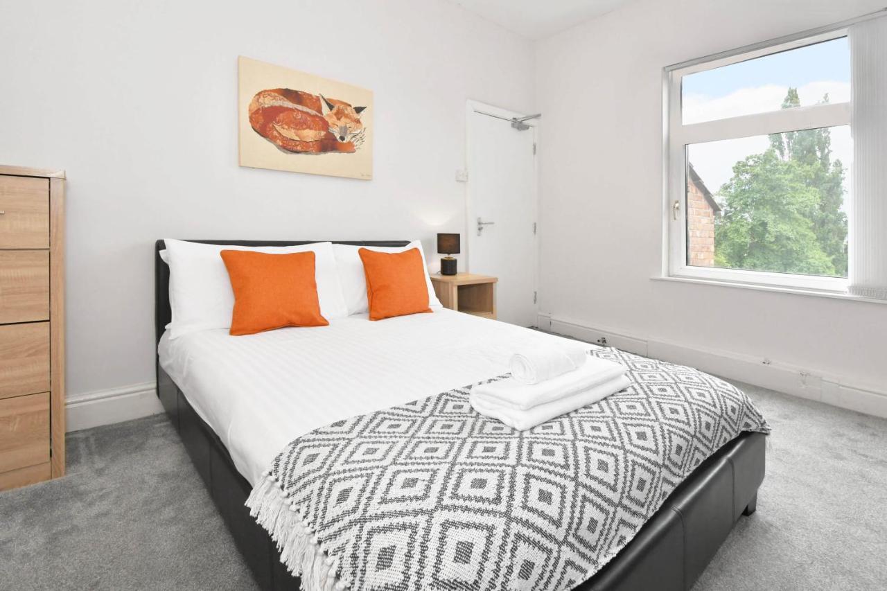 Wistaston House By Yourstays 5 Double Bedrooms And 2 Bathrooms, Great For Groups! Book Now! Crewe Exterior foto